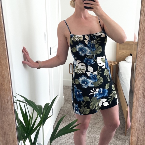 NWT HARLOW Black/Blue Floral Sundress - Picture 13 of 15